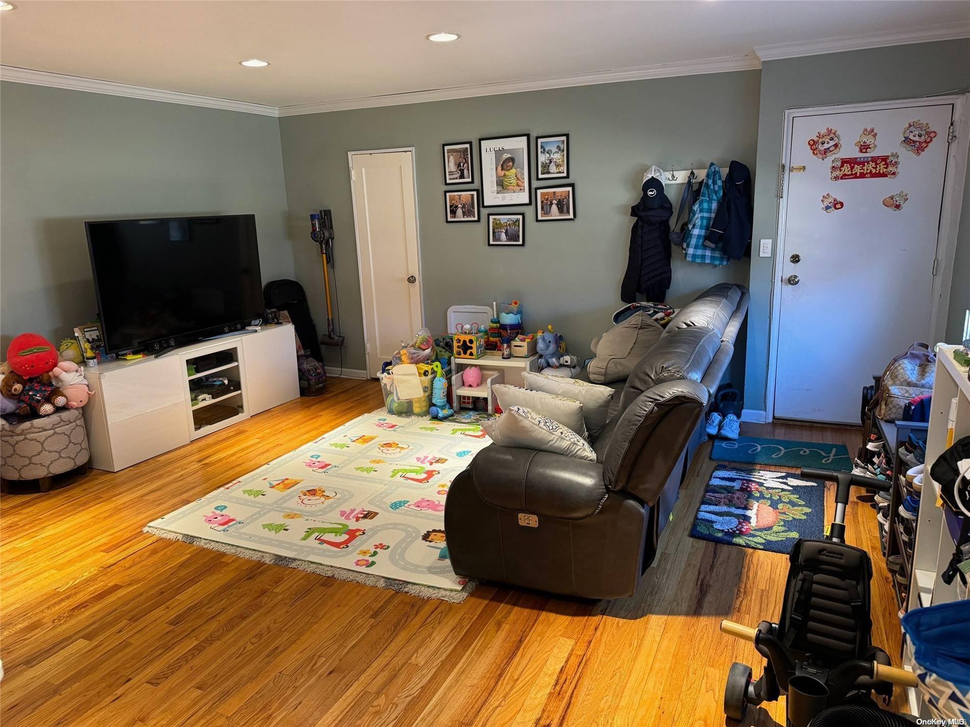 Whitestone, NY 11357,163-32 Willets Point Bl #4-251