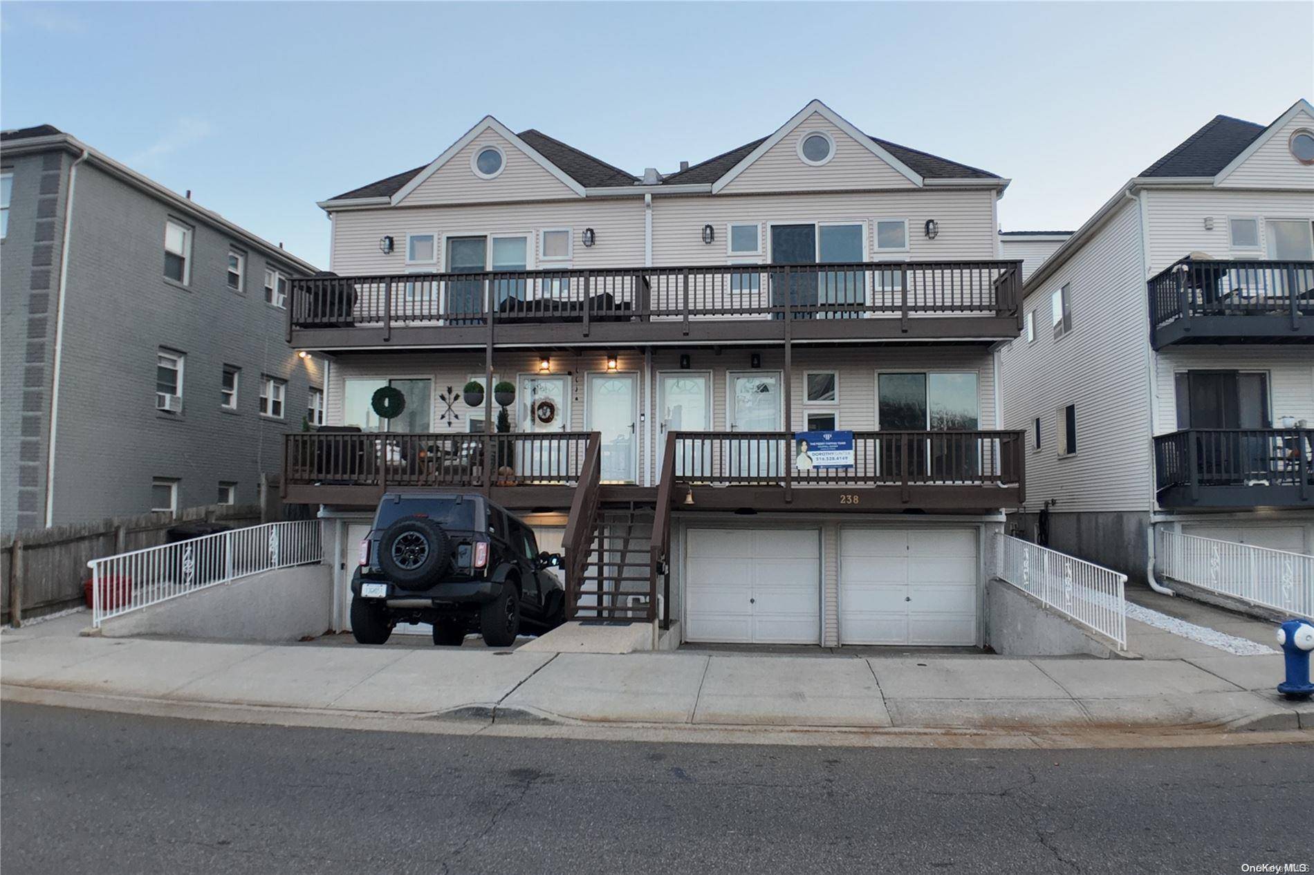 Long Beach, NY 11561,238 E Broadway #1