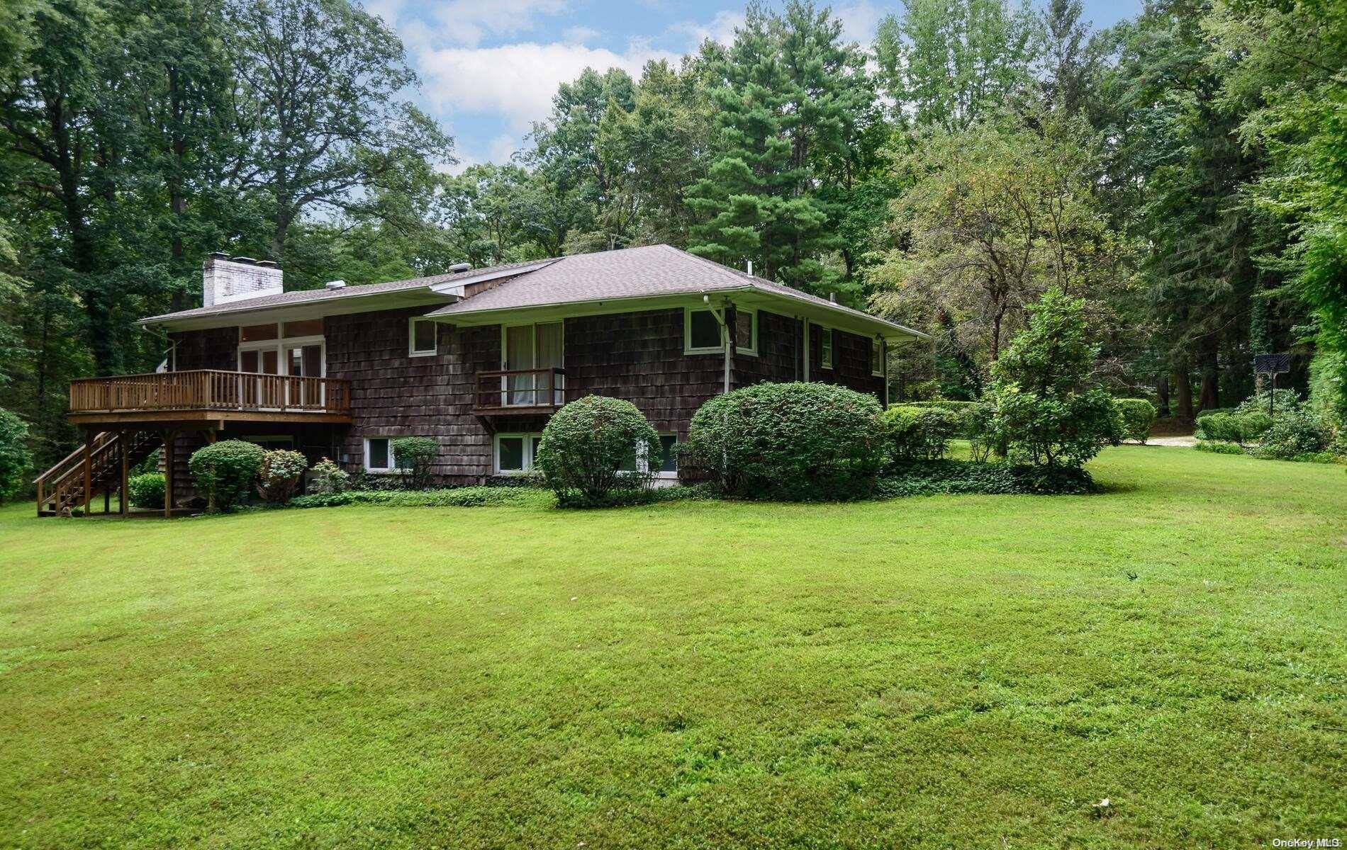 Lattingtown, NY 11560,10 Fox LN