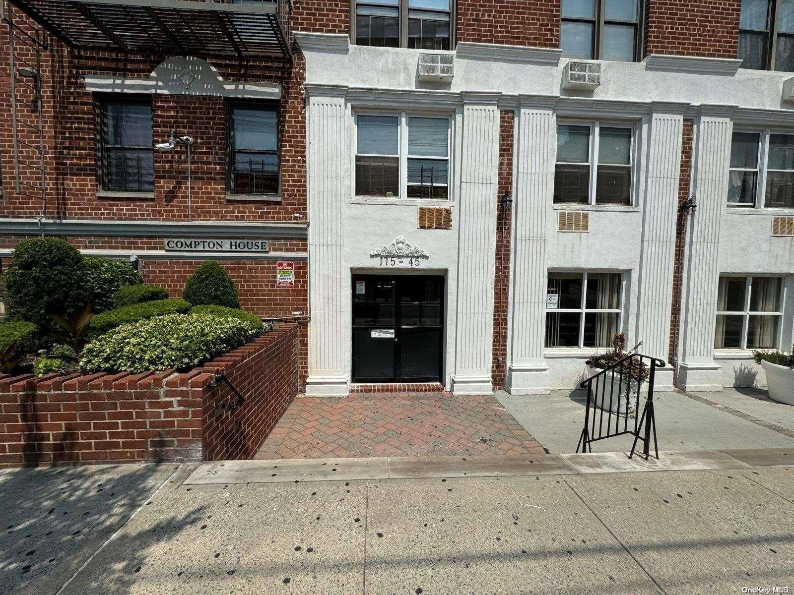 Jamaica, NY 11432,175-45 88 AVE #4M