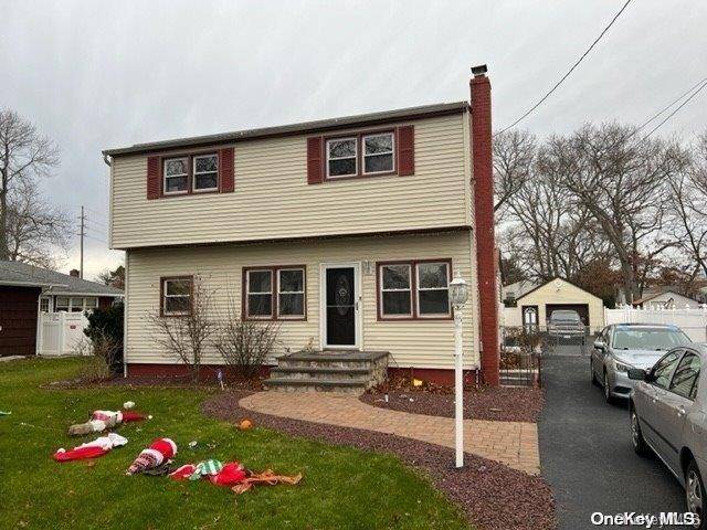 Holtsville, NY 11742,69 Blossom AVE