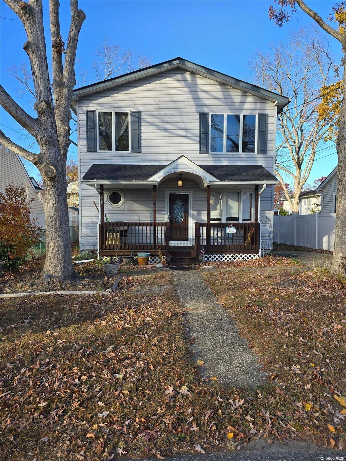 Ronkonkoma, NY 11779,43 2nd ST