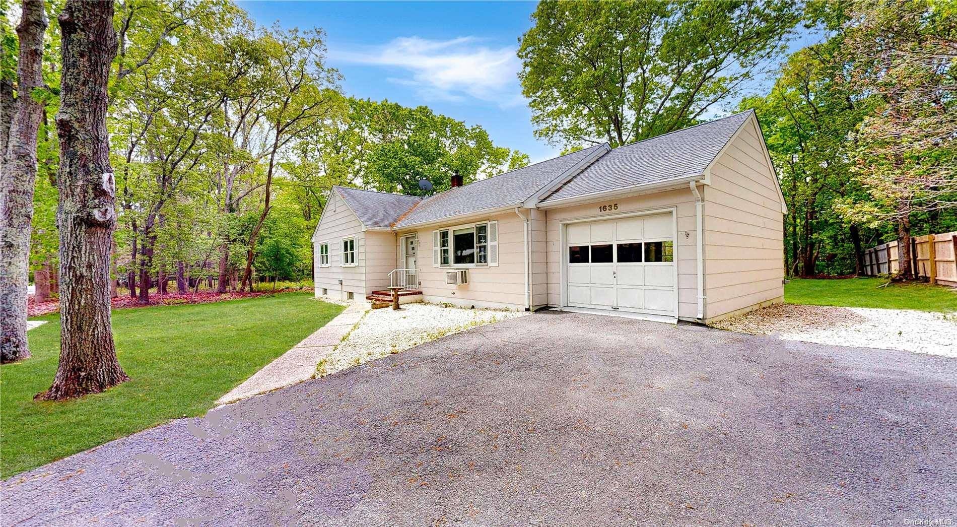 Sag Harbor, NY 11963,1635 Sagg RD