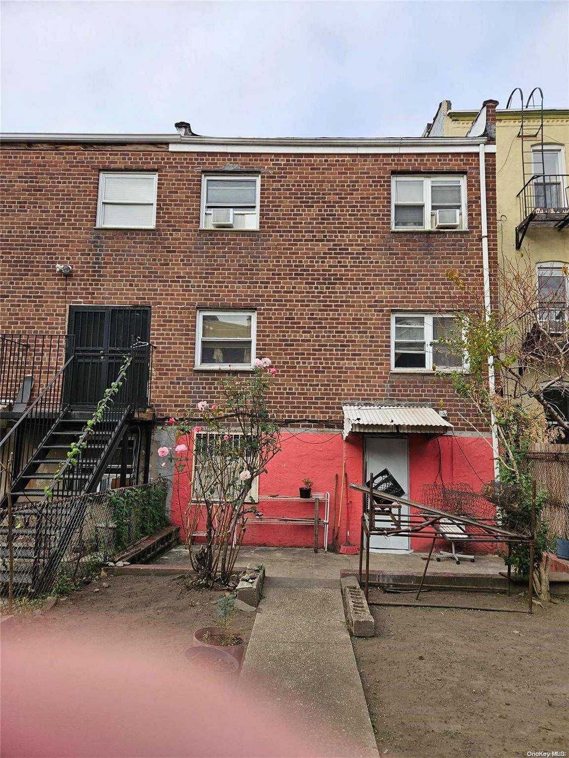 Bushwick, NY 11237,348 Bleecker ST