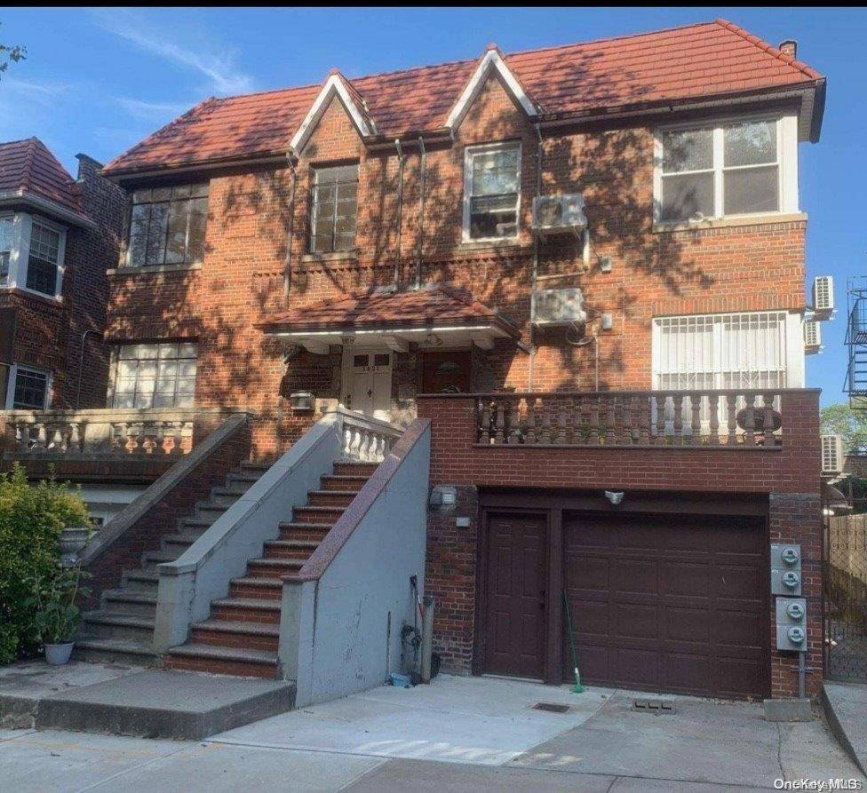 Sunnyside, NY 11104,38-23 52nd ST