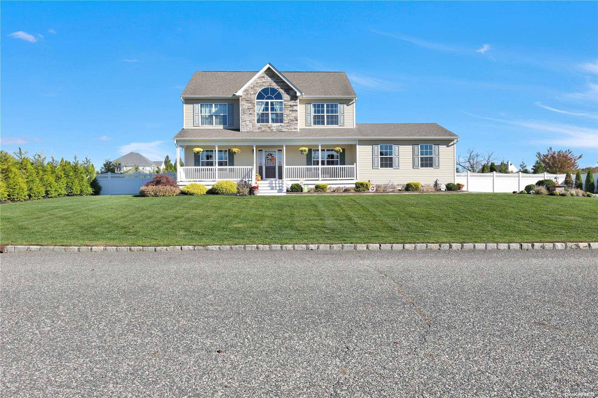 East Moriches, NY 11940,23 Sycamore DR