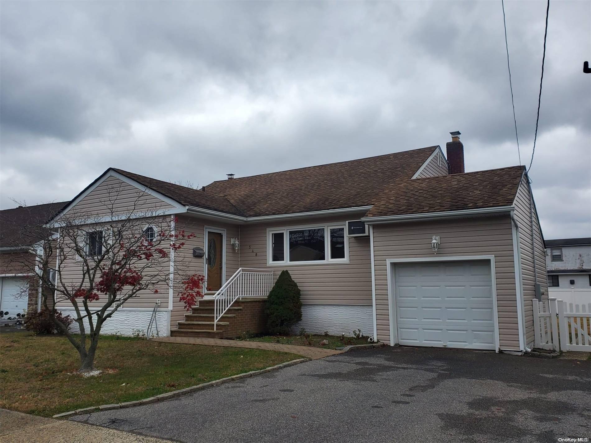 Freeport, NY 11520,548 Miller AVE