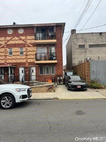 Canarsie, NY 11236,731 E 95th ST