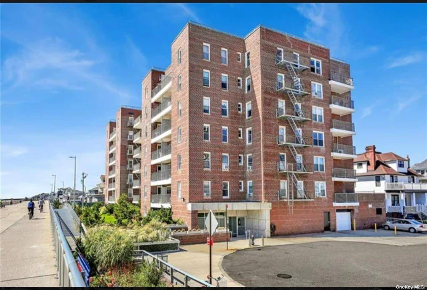 Rockaway Park, NY 11694,125 Beach 124th ST #4B