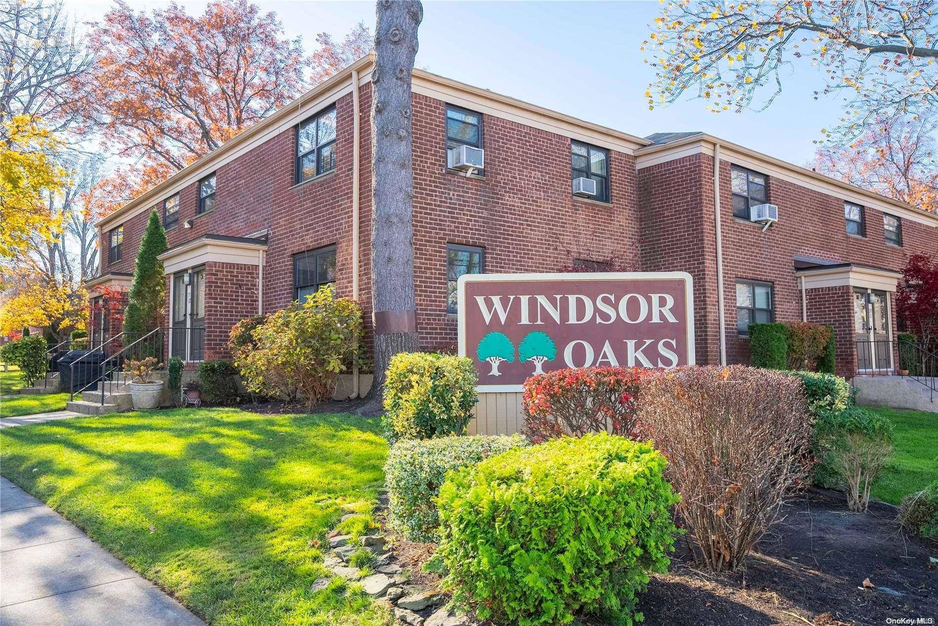 Bayside, NY 11364,73-04 220 ST #403A1