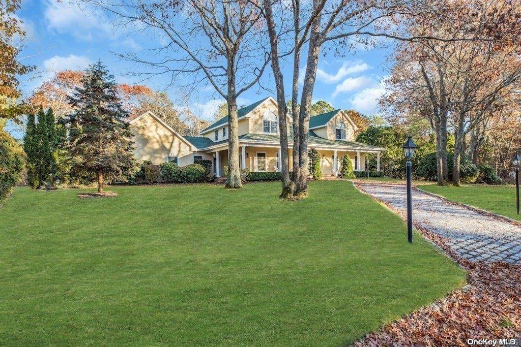 East Quogue, NY 11942,3 Cherry Blossom LN