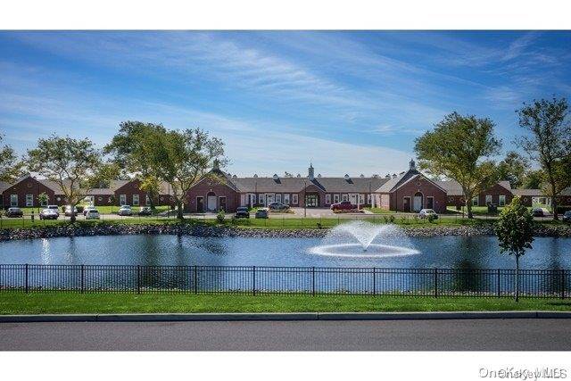 Central Islip, NY 11722,88206 Circle DR #88-206