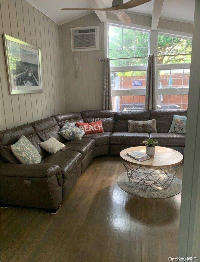 Ocean Bay Park, NY 11770,19 Champlain ST
