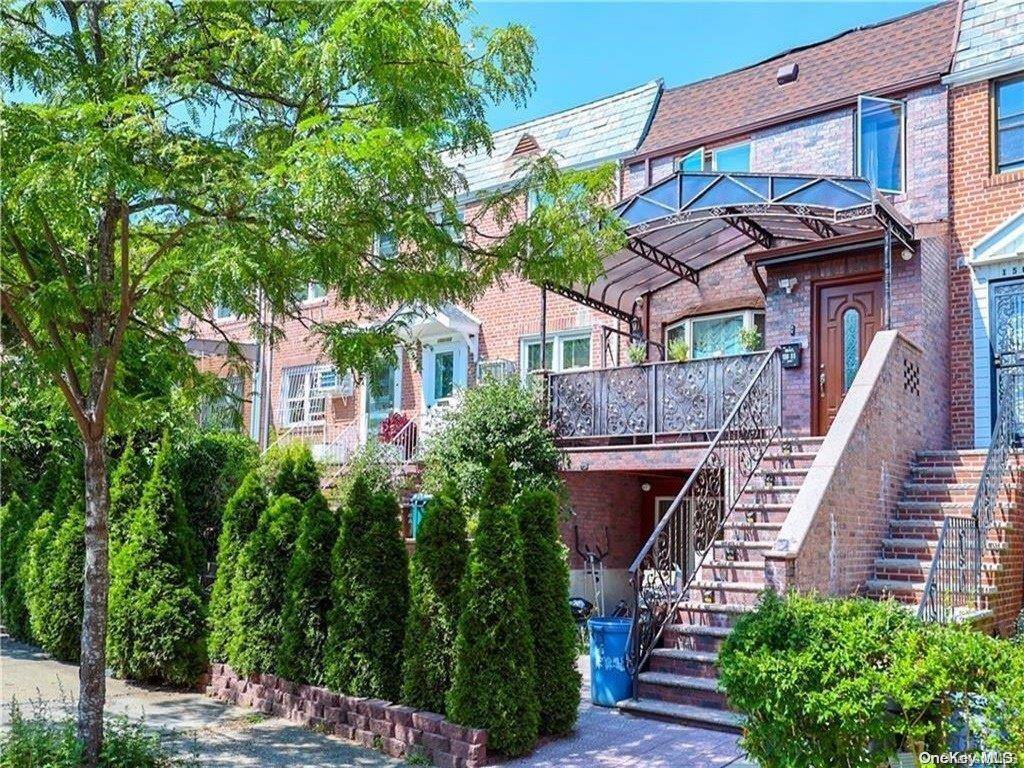 Kew Garden Hills, NY 11367,150-55 77th AVE