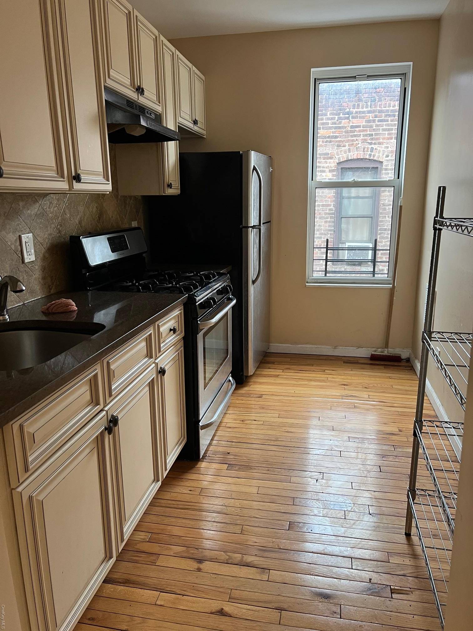 Bronx, NY 10474,822 Faile Street