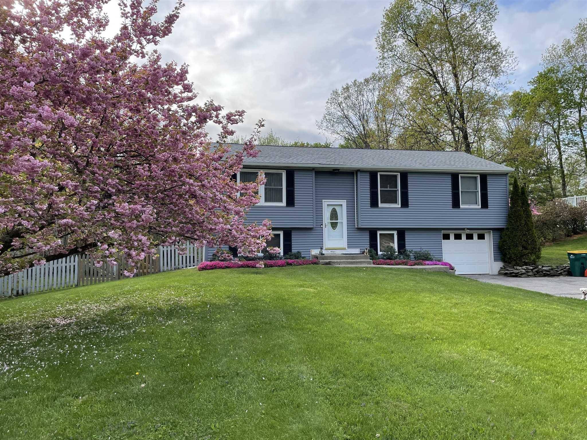 Hyde Park, NY 12538,13 HYDE PARK