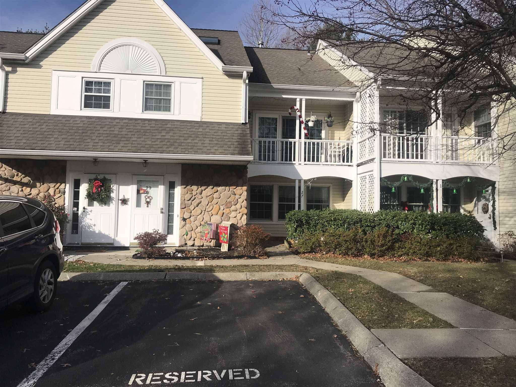 Fishkill, NY 12524,27 MILLHOLLAND DR