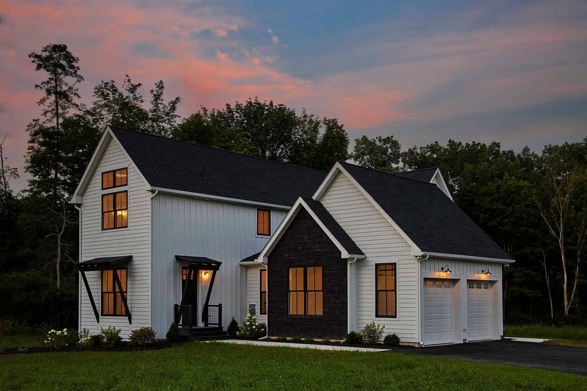Rhinebeck, NY 12572,5 CRIMSON HILL RD
