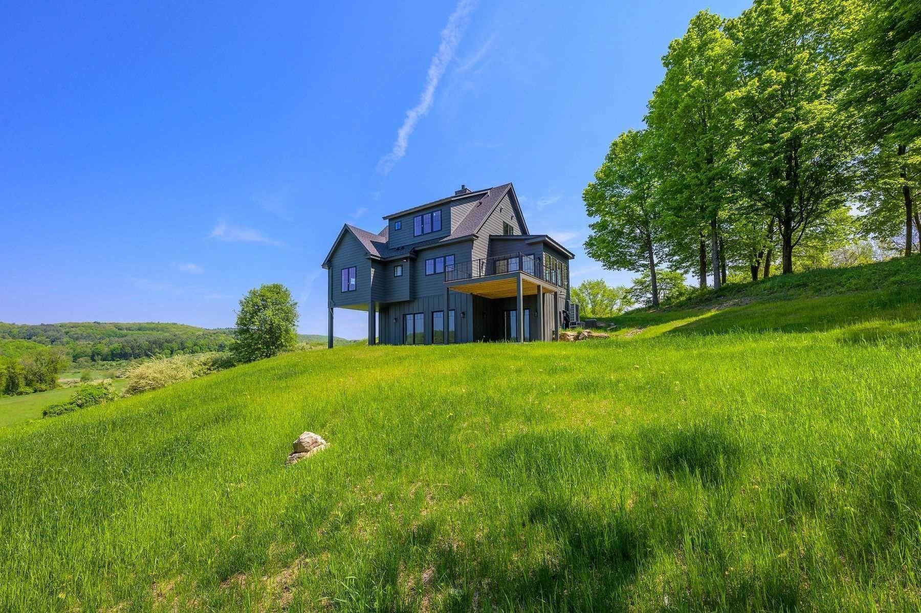 Copake, NY 12516,120 ROBIN LN