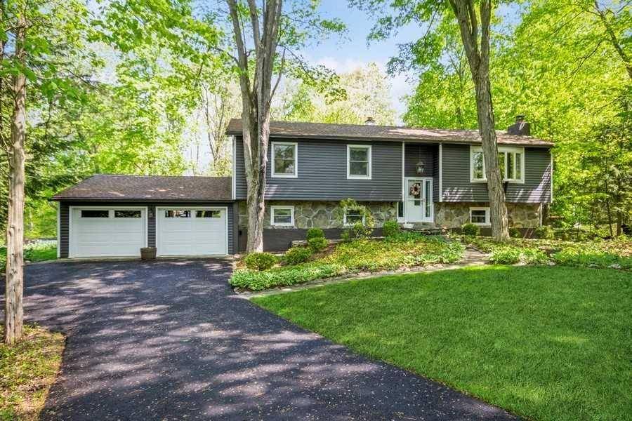 Hyde Park, NY 12538,9 RICHARD RD