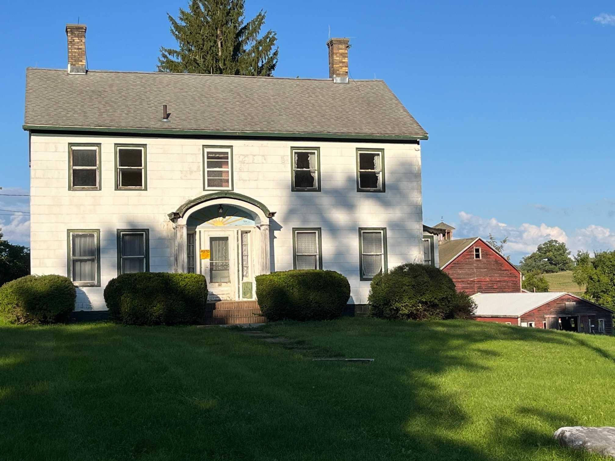 Millerton, NY 12546,926 SMITHFIELD RD