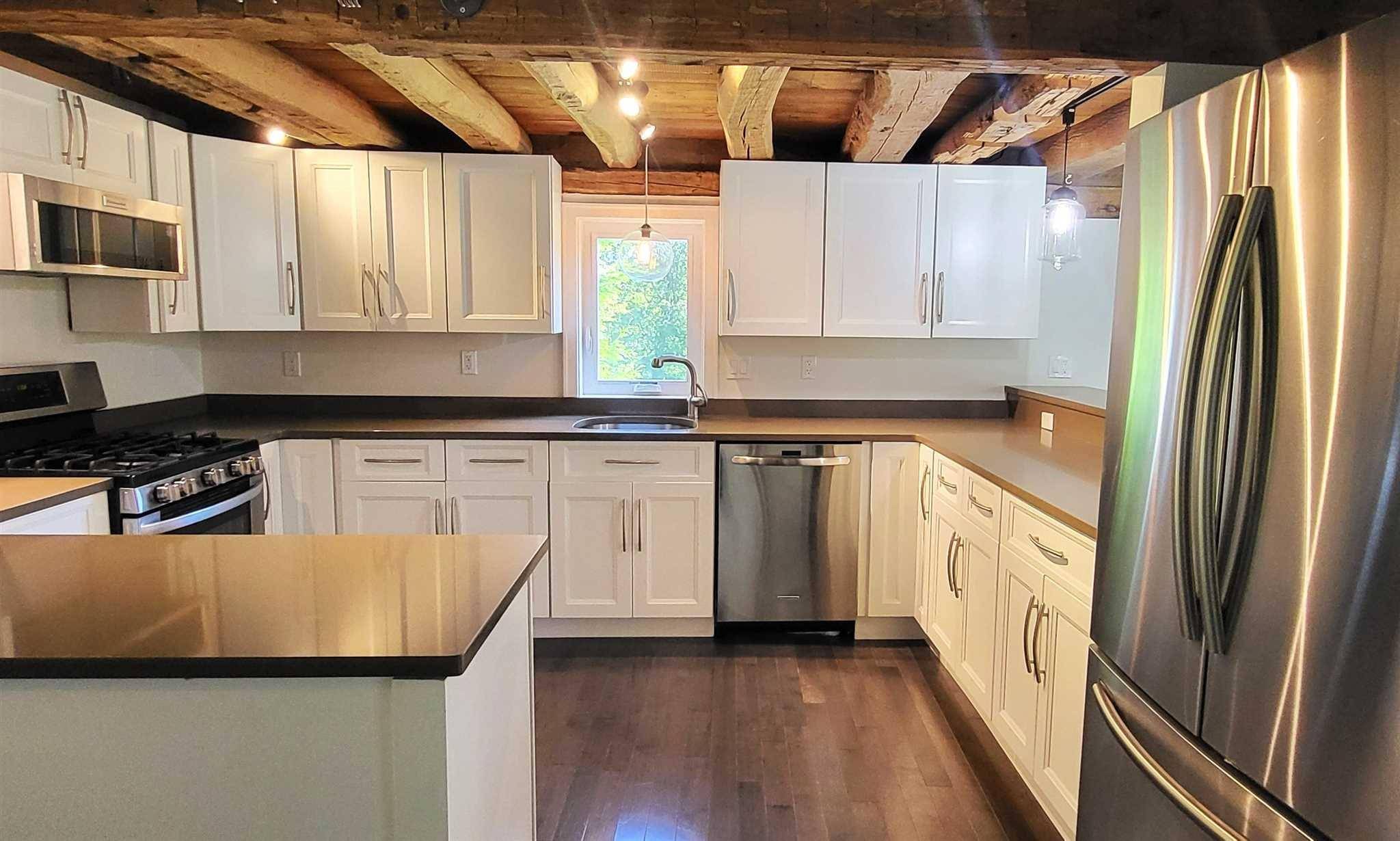 Stormville, NY 12582,7 LOOKING ROCKS LN