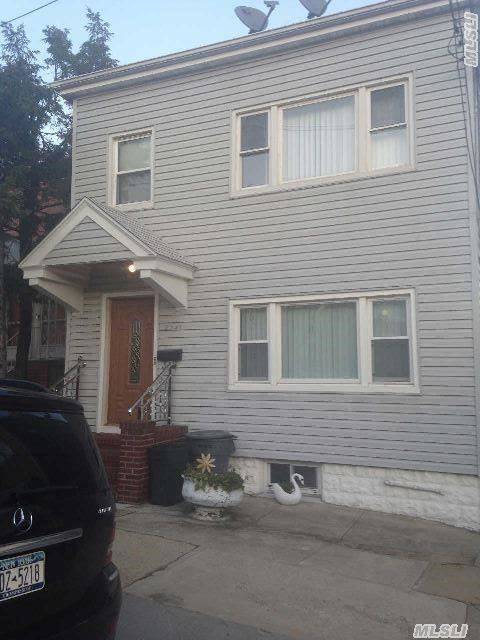 College Point, NY 11356,22-41 128th ST