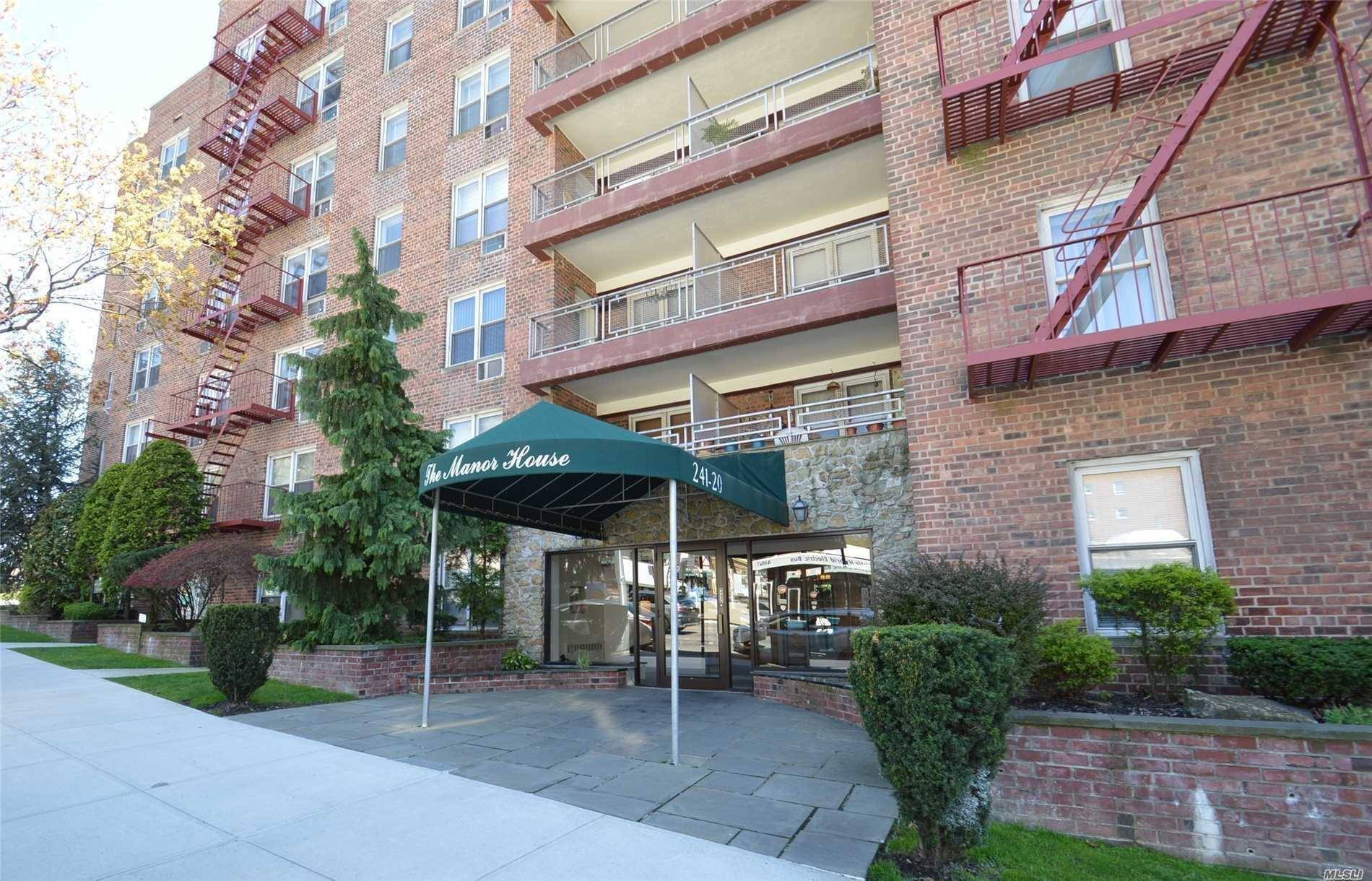 Douglaston, NY 11362,241-20 Northern BLVD #5P