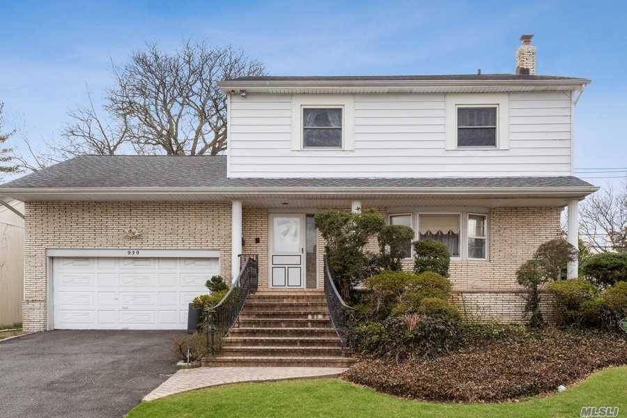 North Woodmere, NY 11581,939 Cranford AVE