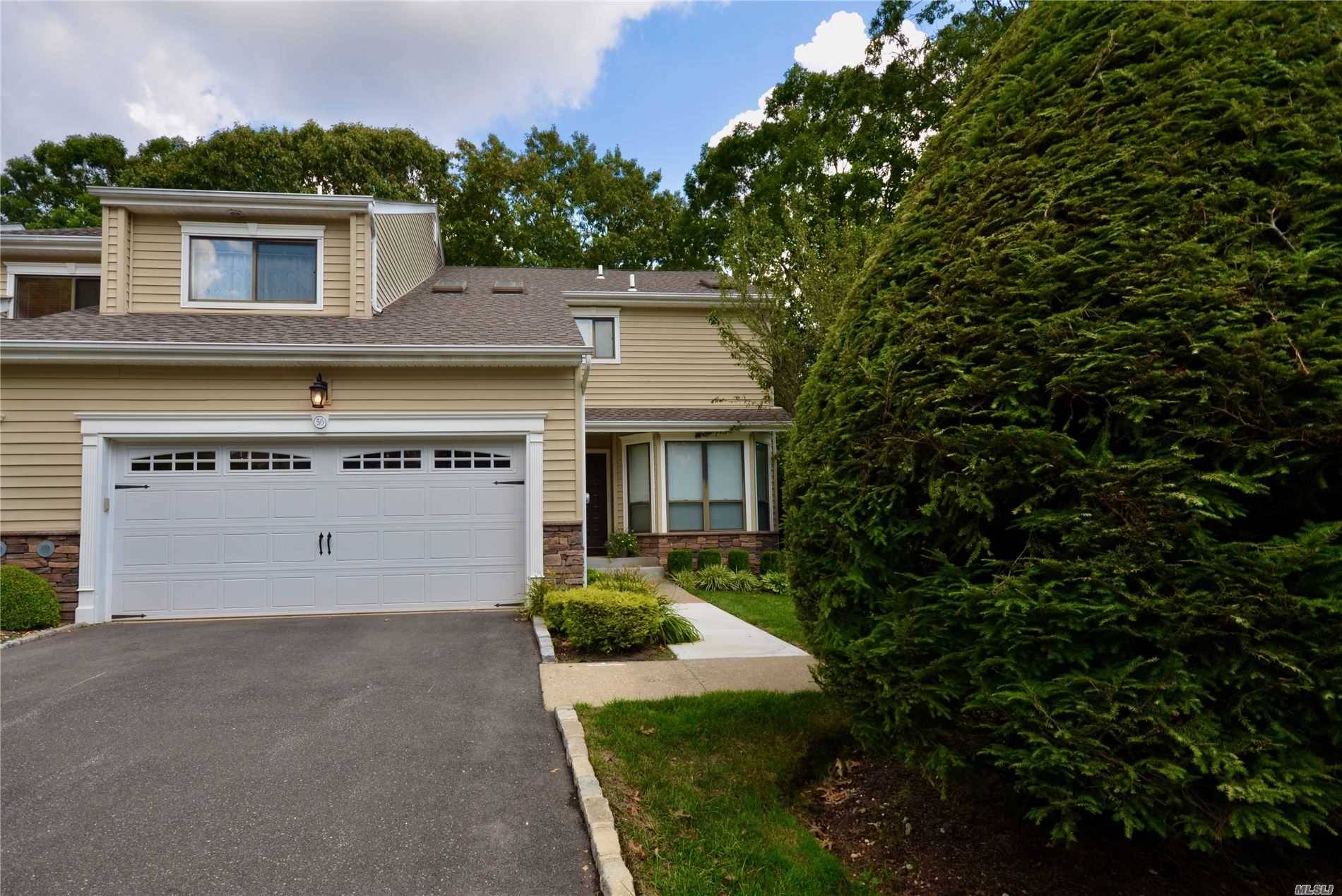 Melville, NY 11747,50 Villas CIR