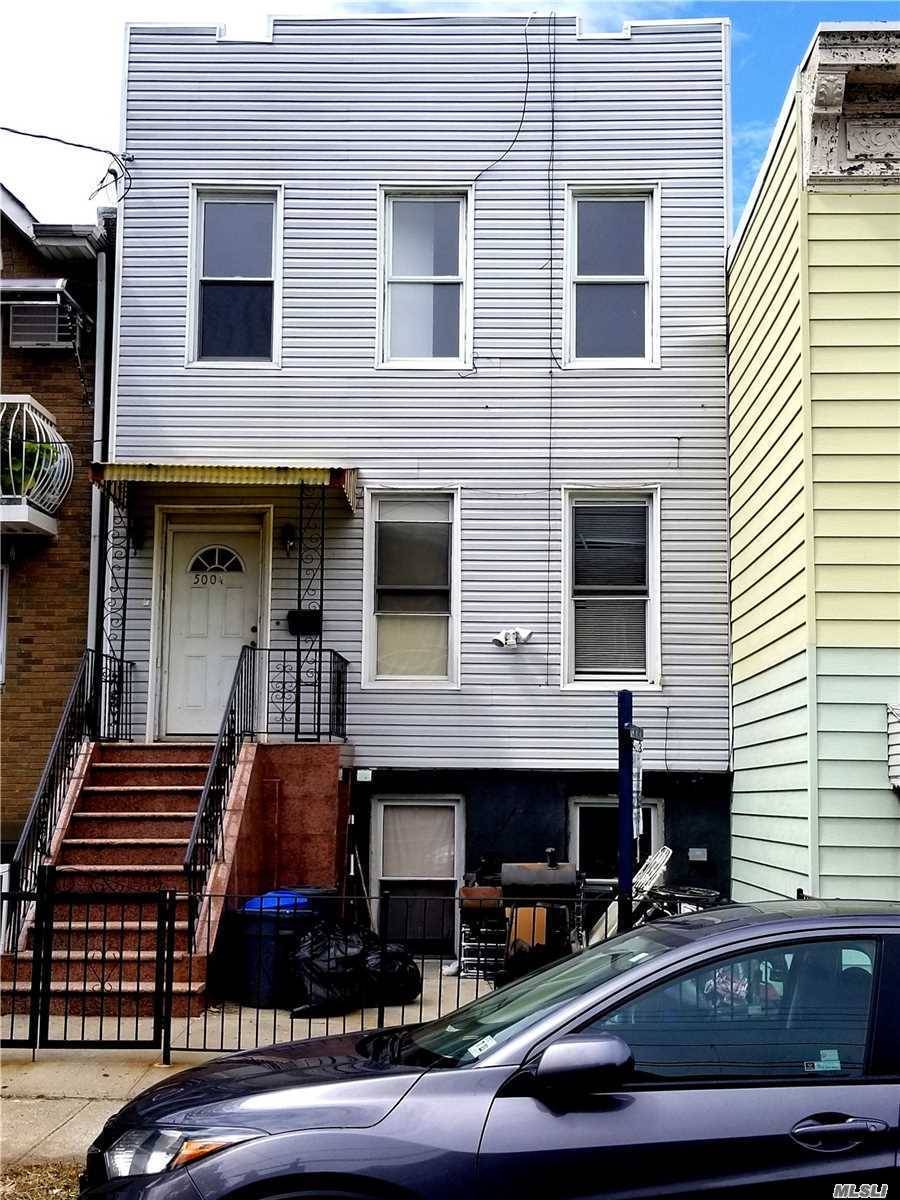 Woodside, NY 11377,50-04 66th St ST