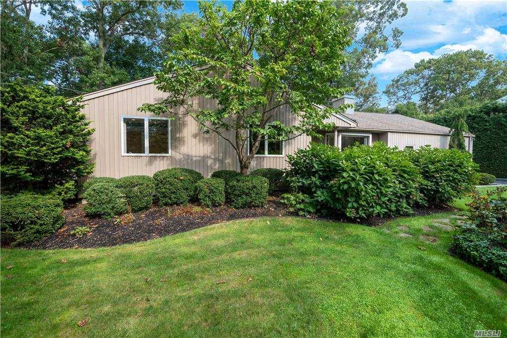 Setauket, NY 11733,17 University DR