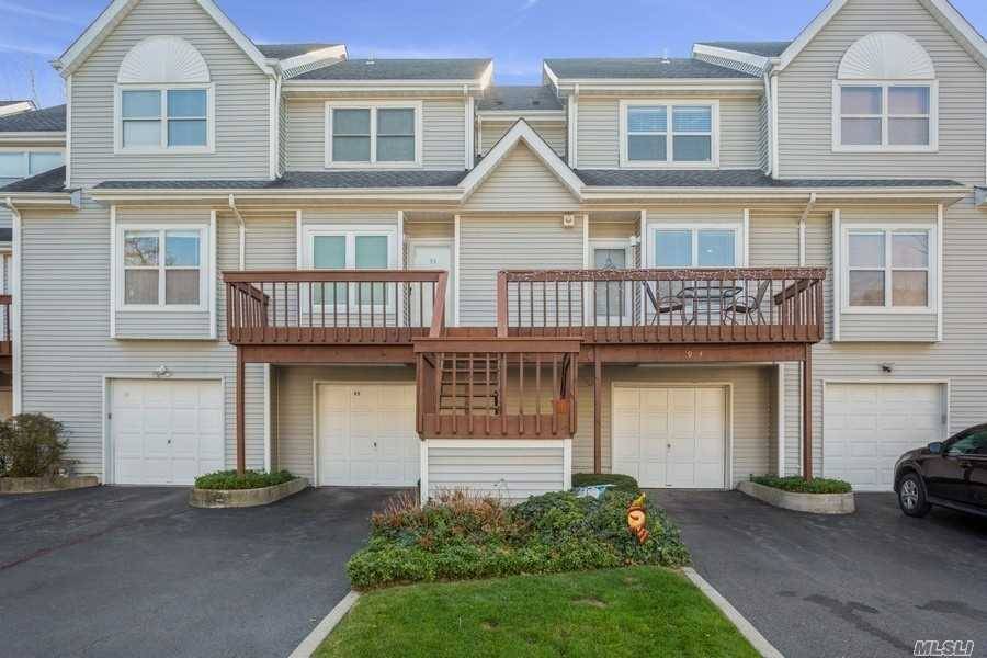 Port Jefferson, NY 11777,94 Leeward LN