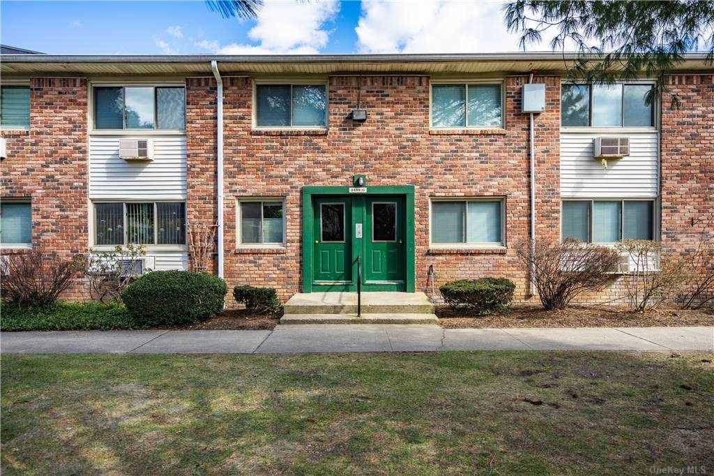 Islip, NY 11751,2449 Union BLVD #25B