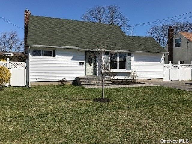 Copiague, NY 11726,35 33rd Street