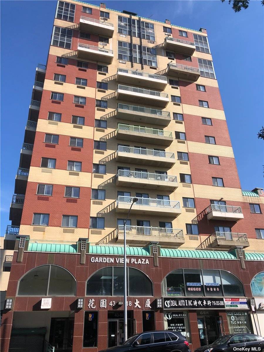 Flushing, NY 11355,43-18 Main ST #12A