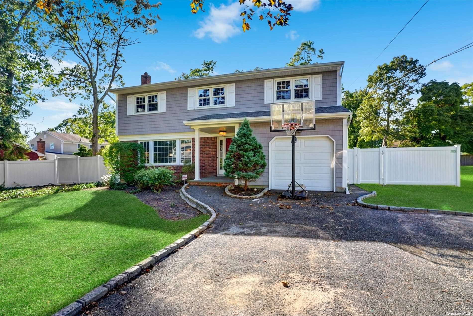 Hauppauge, NY 11788,88 Kurt LN