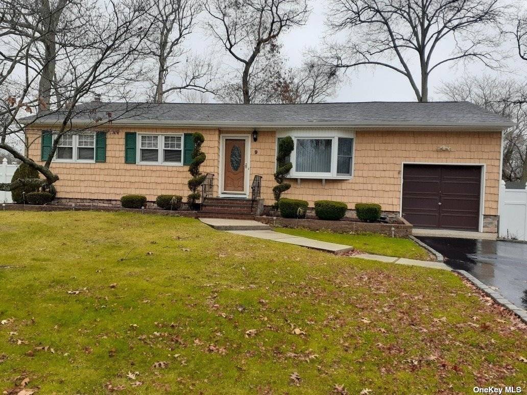 Lake Ronkonkoma, NY 11779,9 Arlington RD