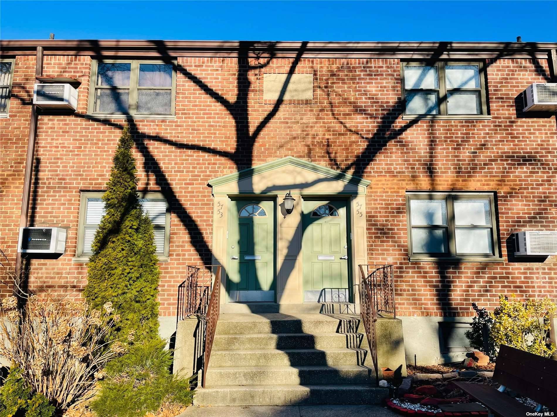 Douglaston, NY 11362,57-55 246th Crescent #1st Fl