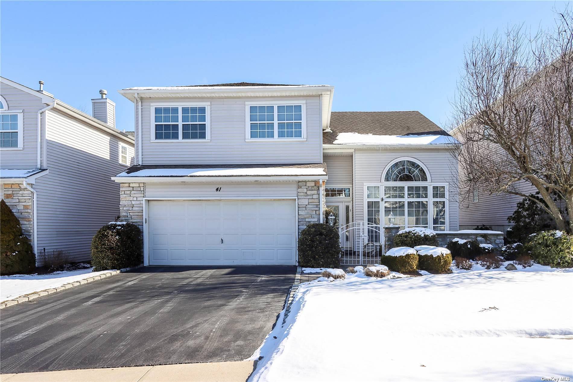 Hauppauge, NY 11788,41 Hamlet DR #ALTON