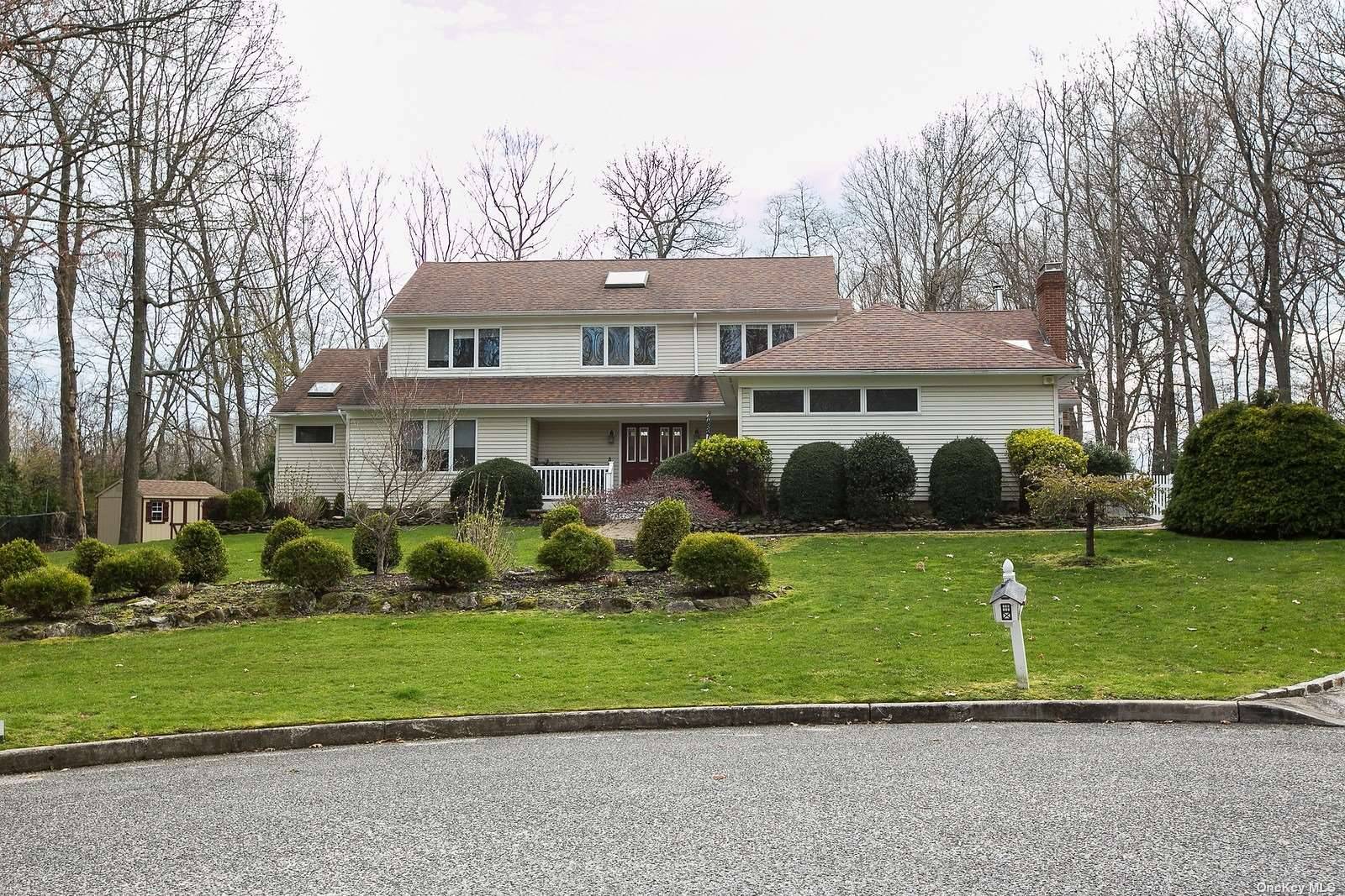 Mount Sinai, NY 11766,6 Carol CT