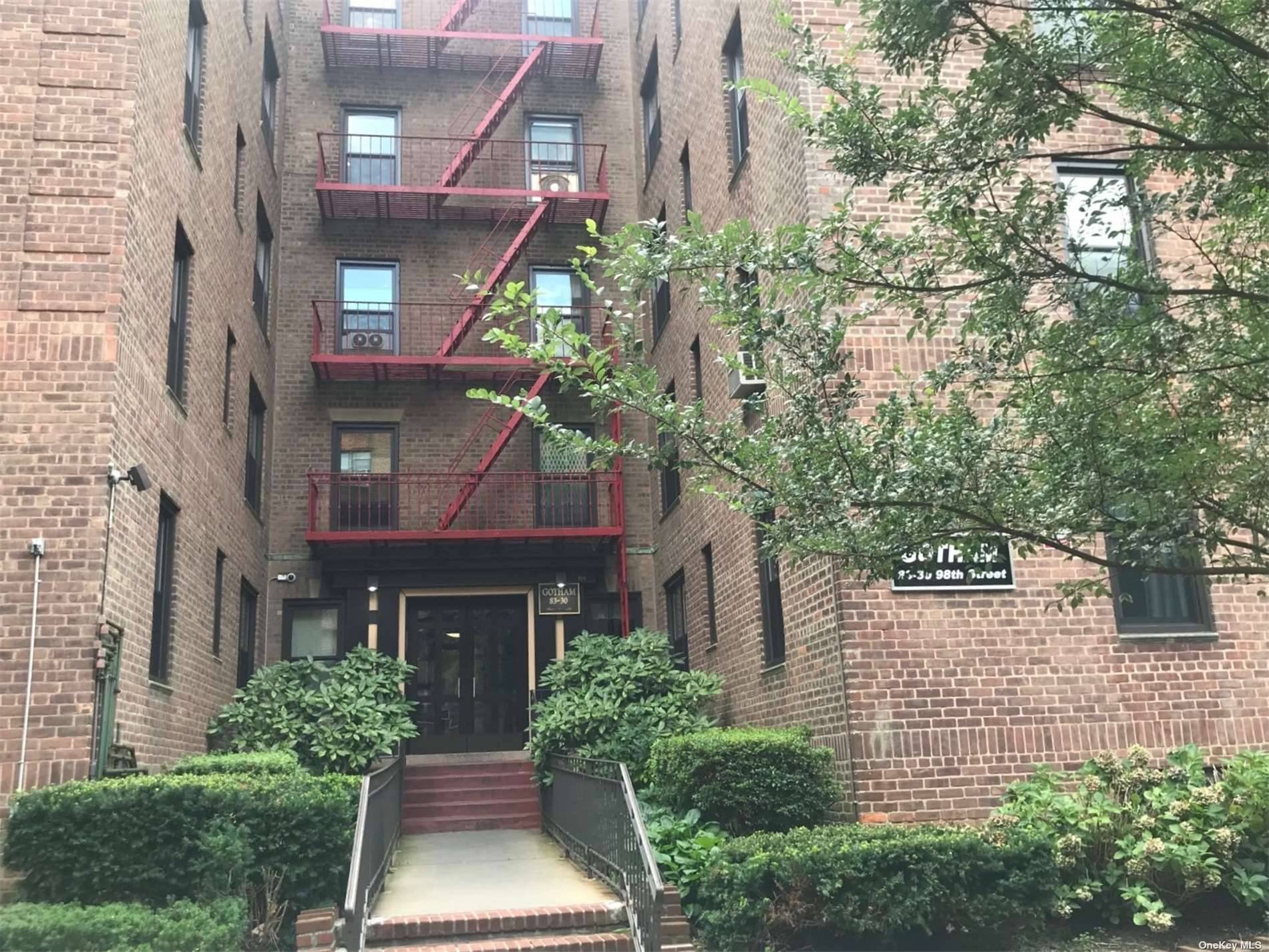 Woodhaven, NY 11421,83-30 98 ST #5H