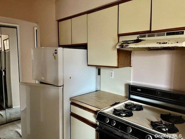 Canarsie, NY 11236,1031 E 108 ST #2D