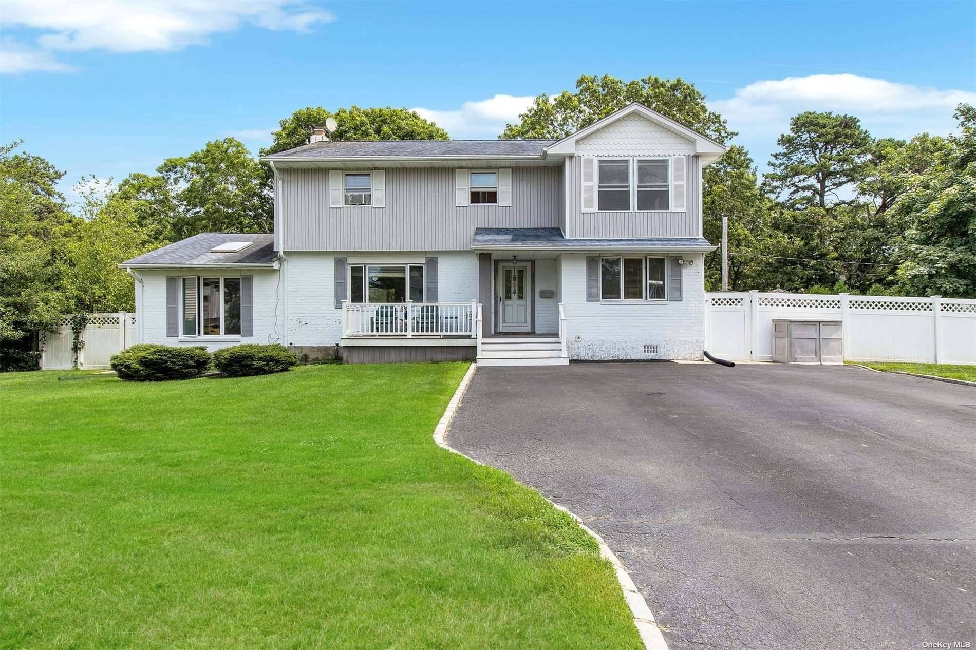 East Islip, NY 11730,205 Fawn CT