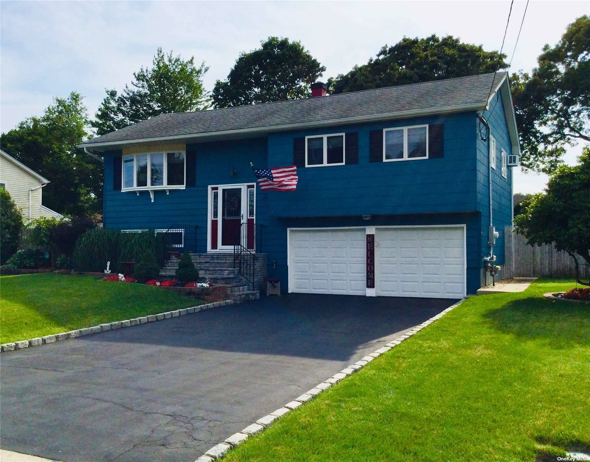 Islip Terrace, NY 11752,53 Tellar DR