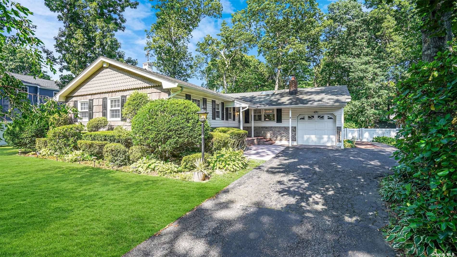 Nesconset, NY 11767,3 Westminster CT