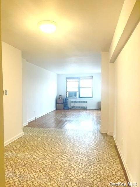 Flushing, NY 11354,142-21 26th Ave #6G