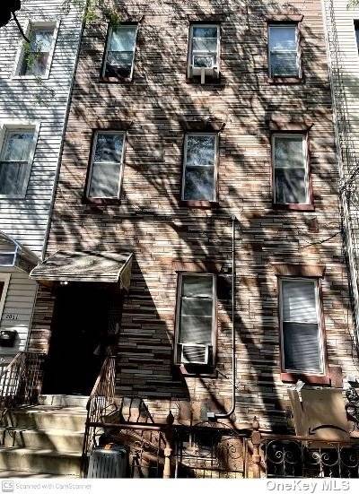 Flushing, NY 11385,20-13 Himrod ST