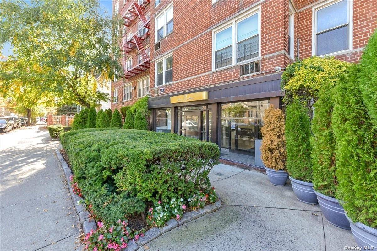 Midwood, NY 11210,720 E 31st ST #3J