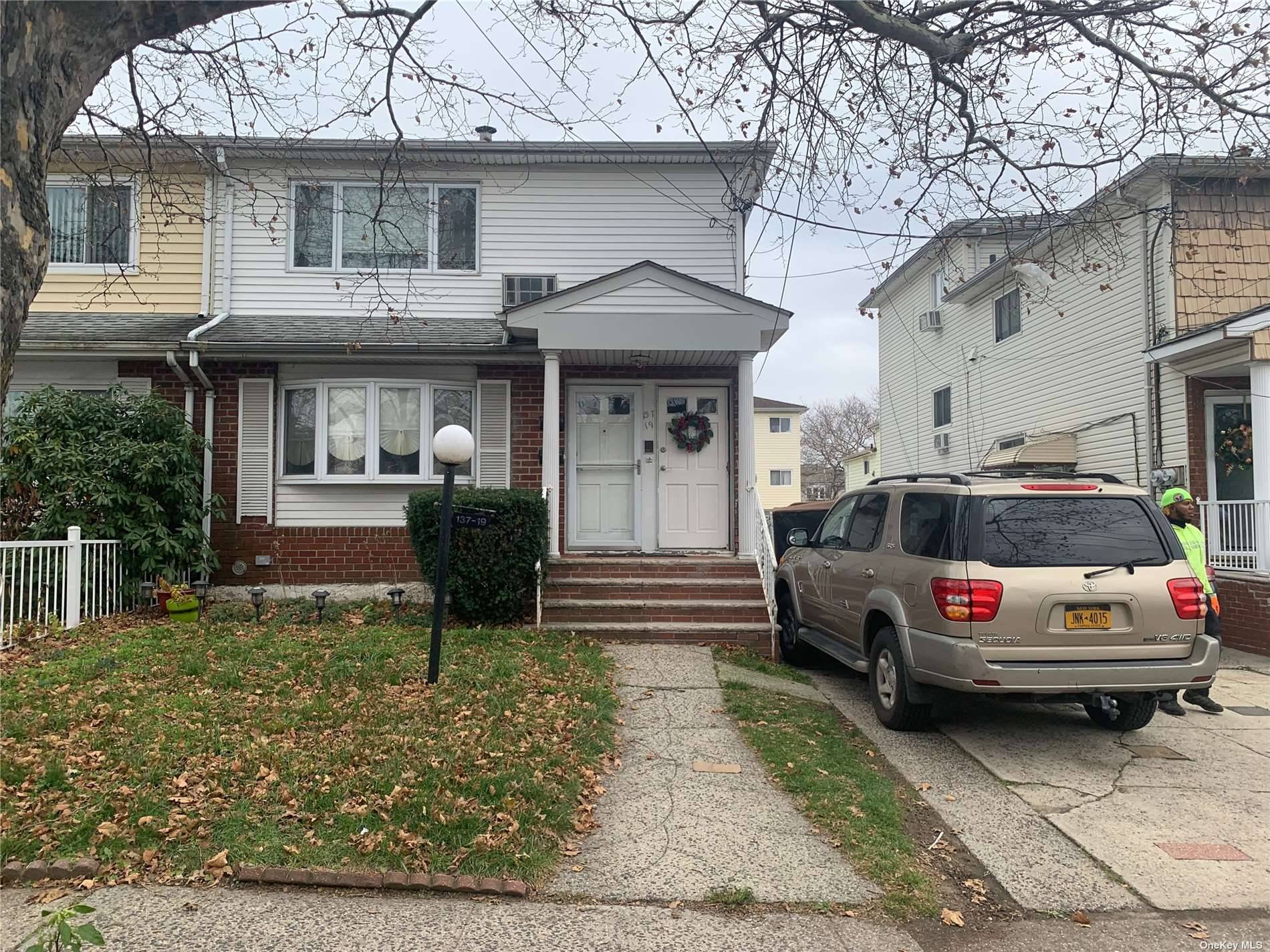 Springfield Gardens, NY 11413,137-19 160th ST